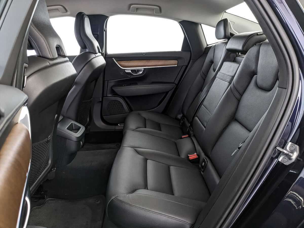 Купить Volvo S90 с пробегом. Фото: #13