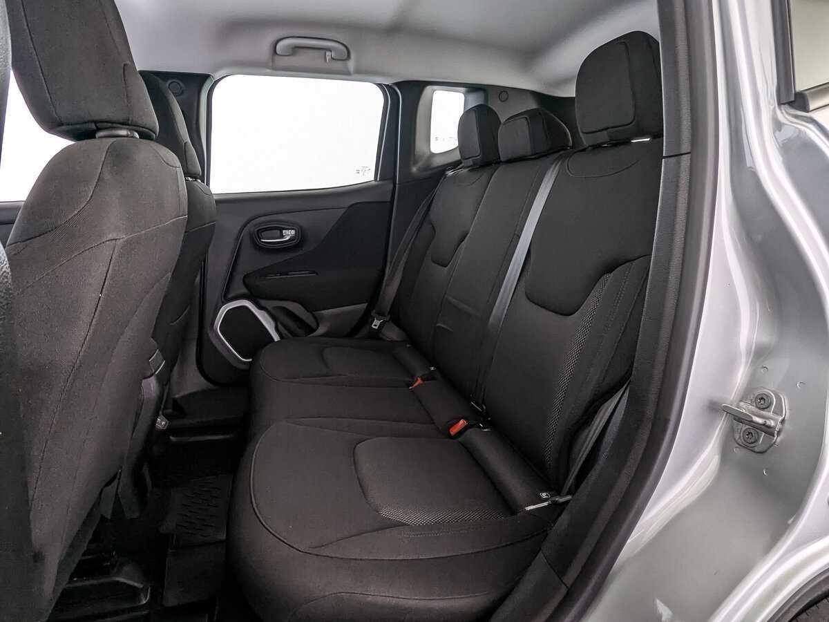 Купить Jeep Renegade с пробегом. Фото: #13