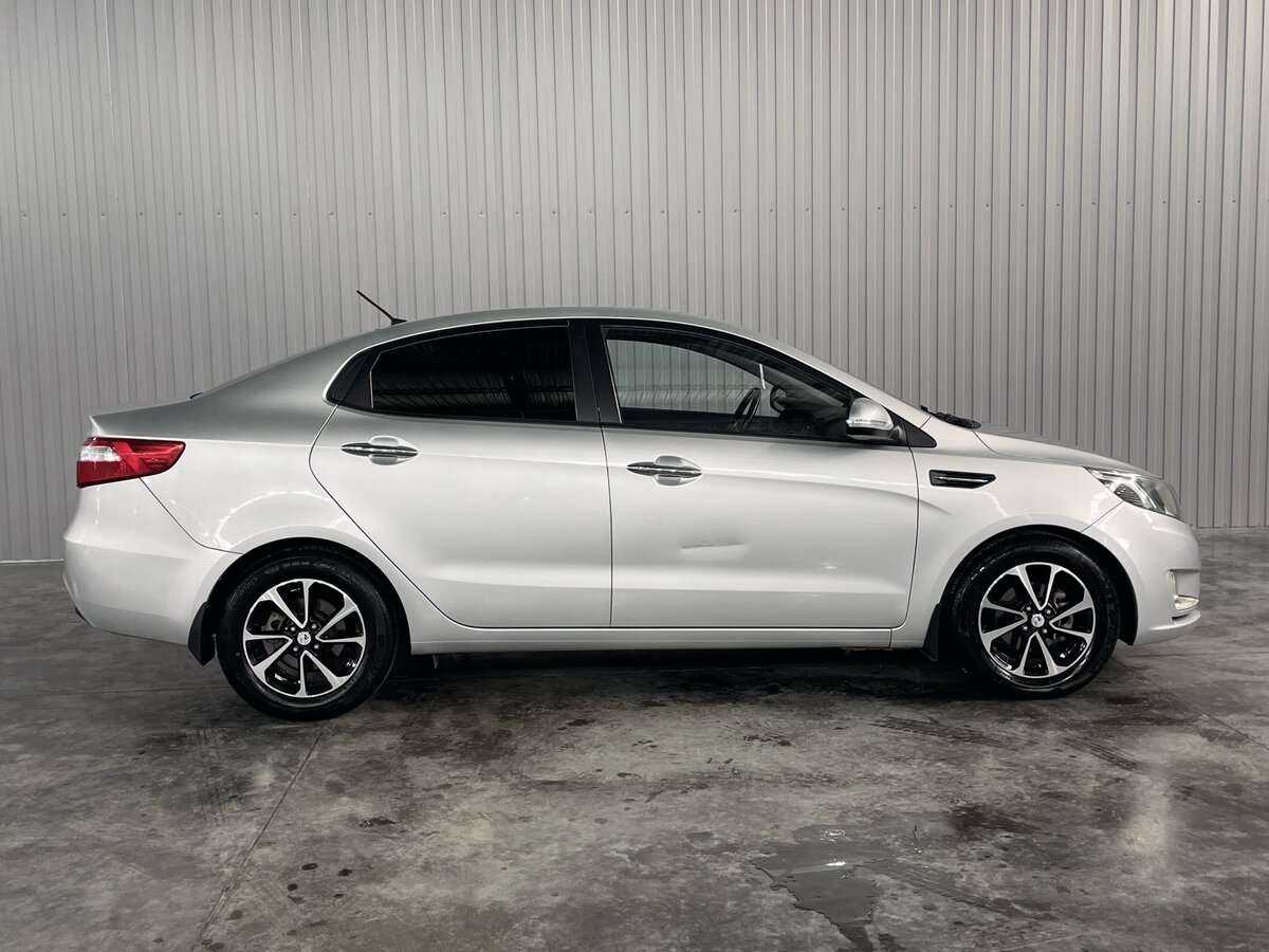 Купить Kia Rio с пробегом. Фото: #3