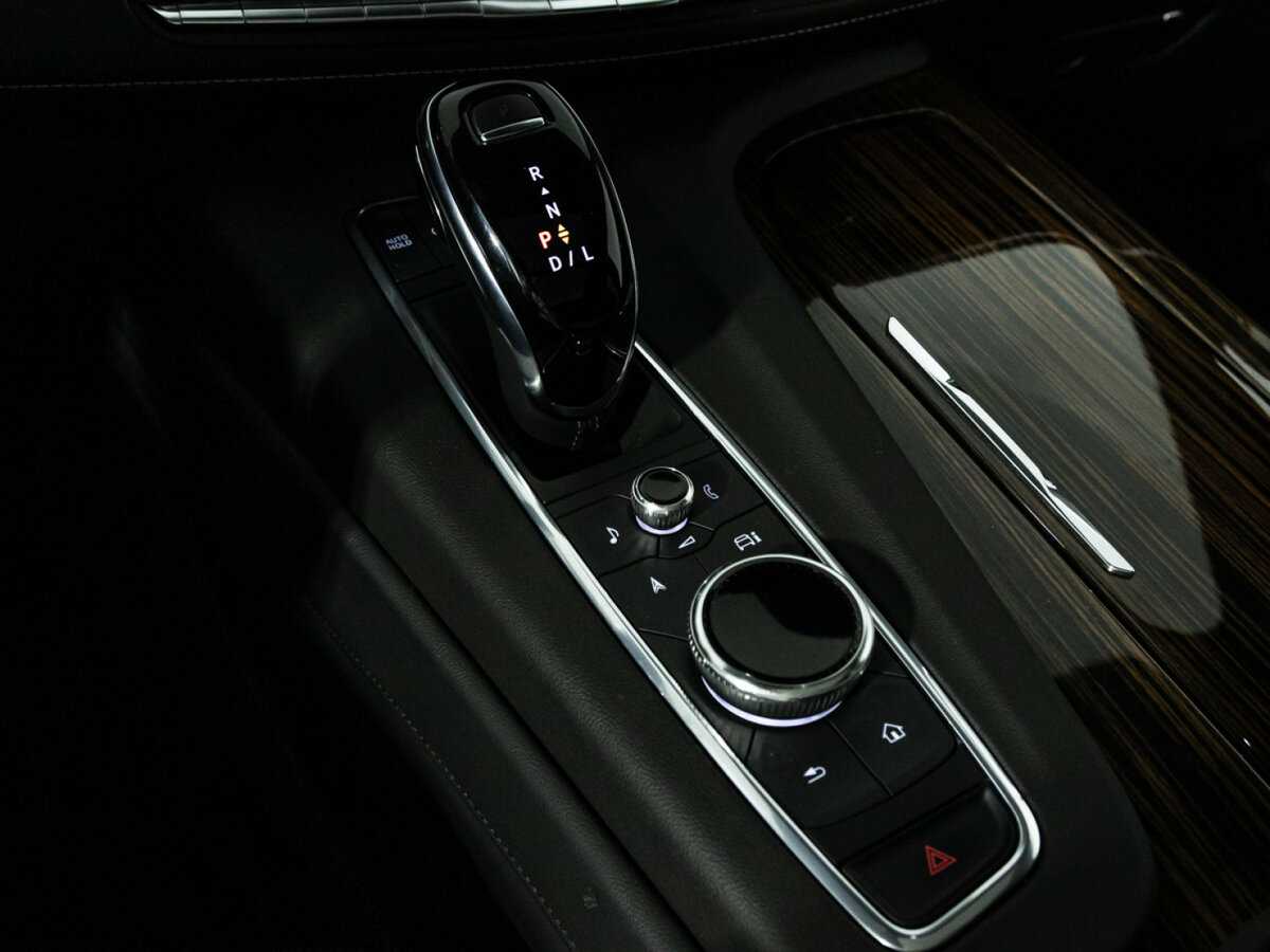 Купить Cadillac Escalade с пробегом. Фото: #22
