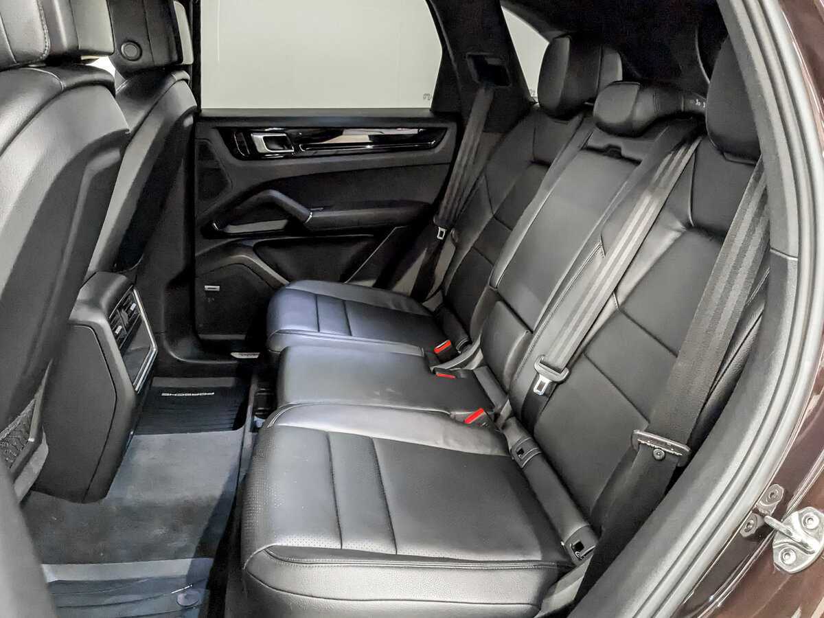 Купить Porsche Cayenne с пробегом. Фото: #11