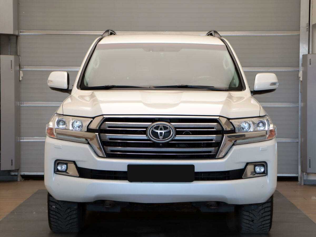Купить Toyota Land Cruiser с пробегом. Фото: #1
