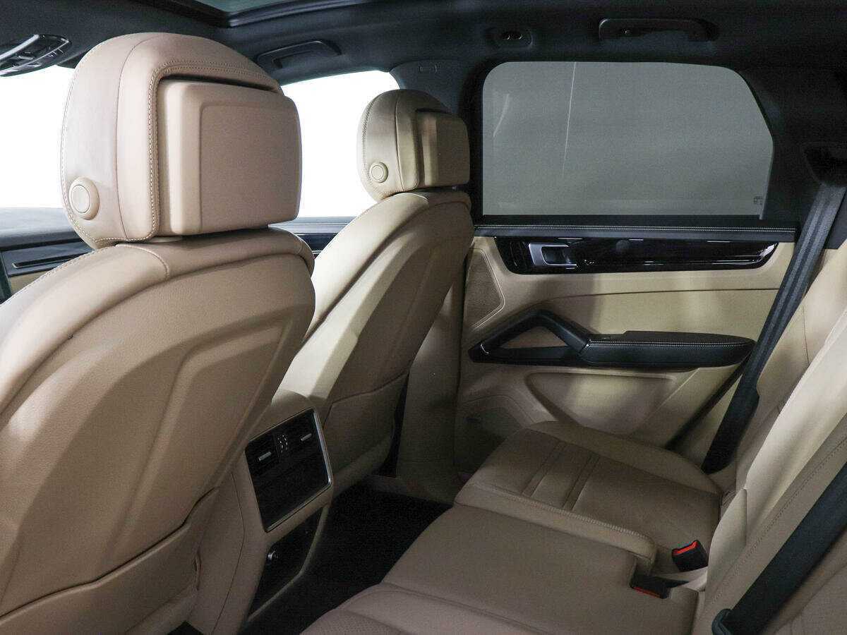 Купить Porsche Cayenne с пробегом. Фото: #13