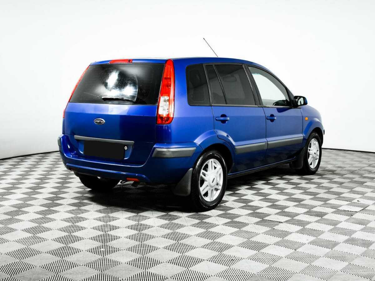 Купить Ford Fusion с пробегом. Фото: #4
