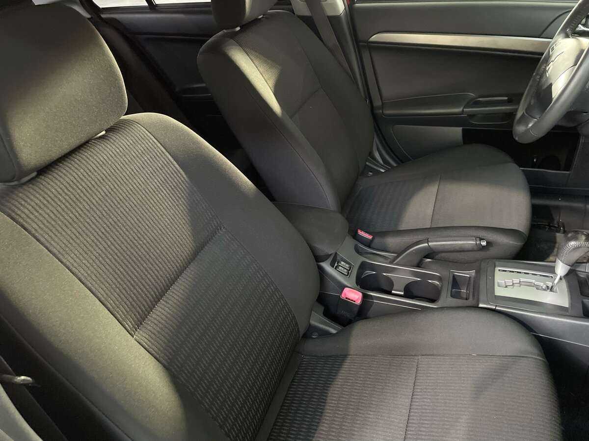 Купить Mitsubishi Lancer с пробегом. Фото: #14