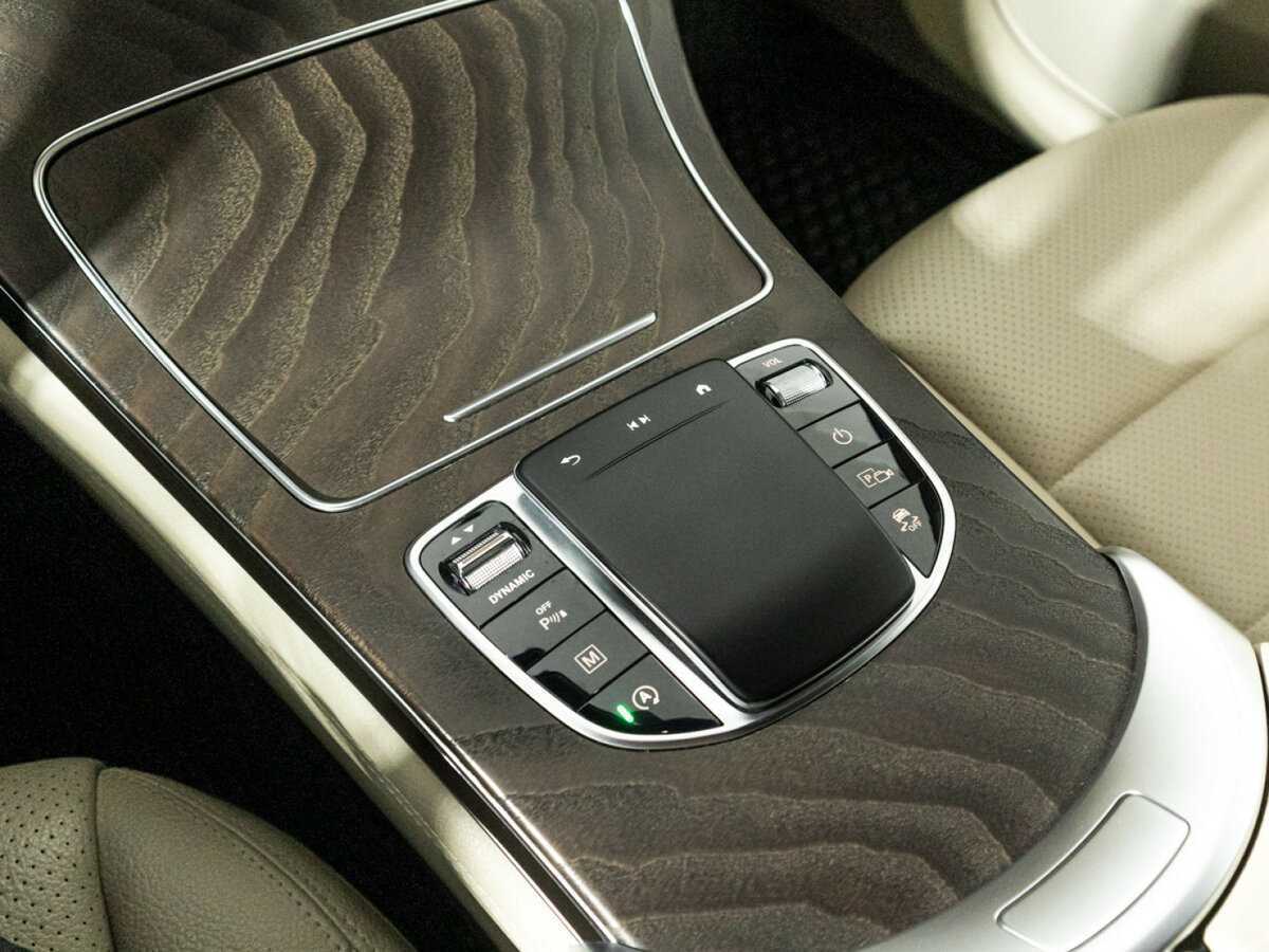 Купить Mercedes-Benz GLC с пробегом. Фото: #18