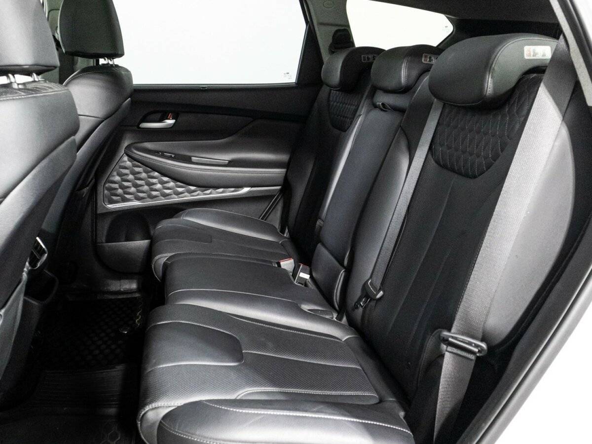 Купить Hyundai Santa Fe с пробегом. Фото: #9