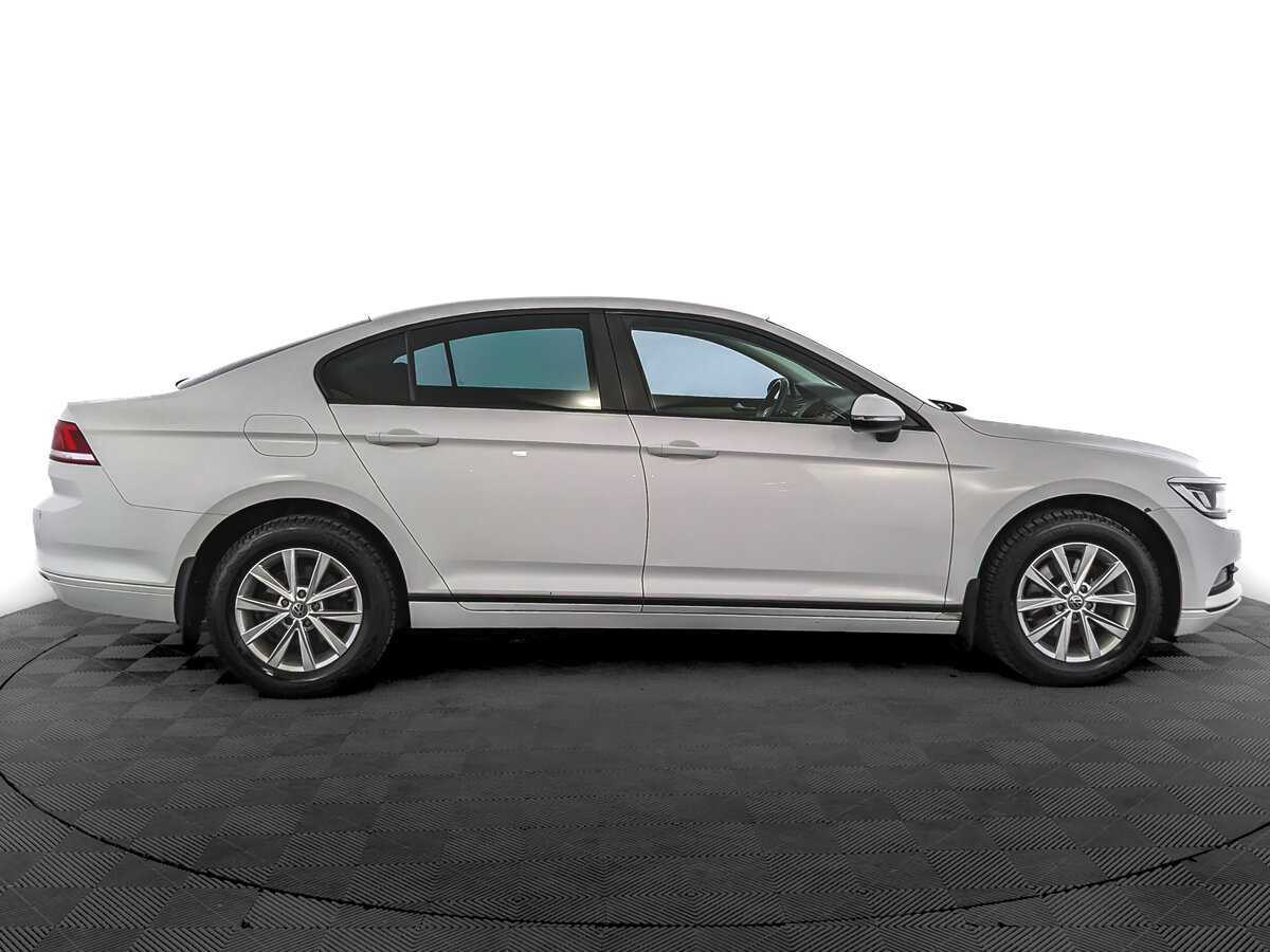 Купить Volkswagen Passat с пробегом. Фото: #3