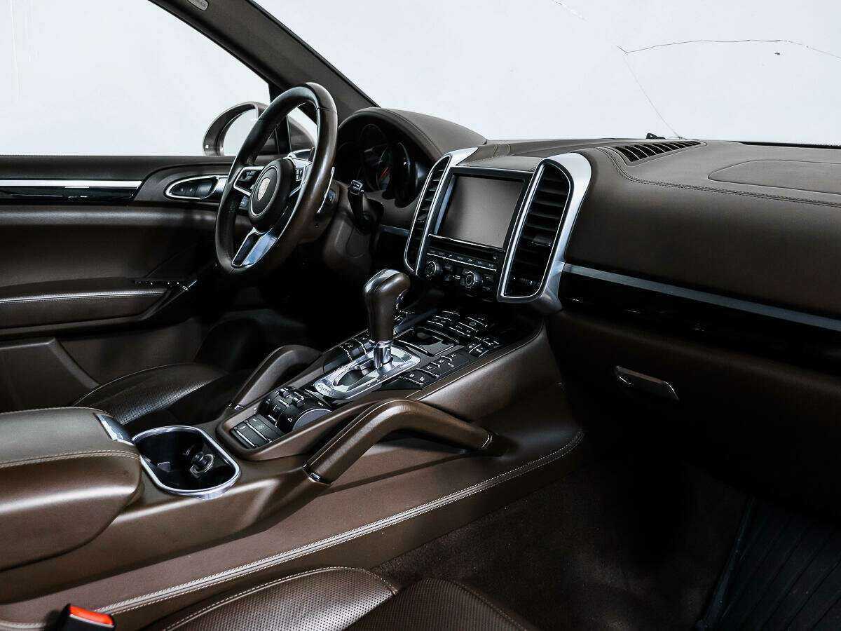 Купить Porsche Cayenne с пробегом. Фото: #12