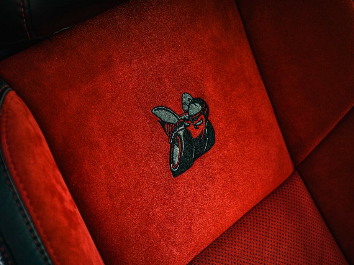 Купить Dodge Challenger с пробегом. Фото: #17