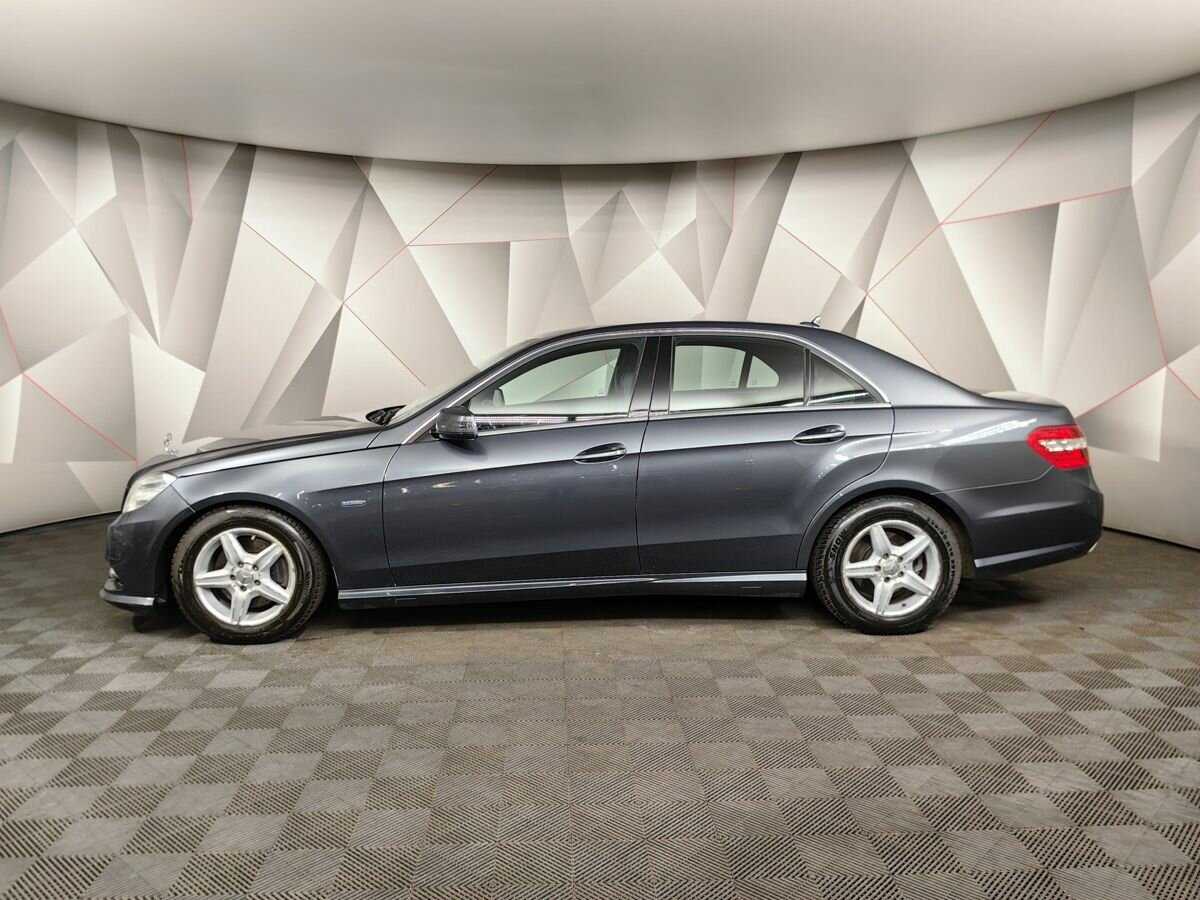 Купить Mercedes-Benz E-Класс с пробегом. Фото: #4