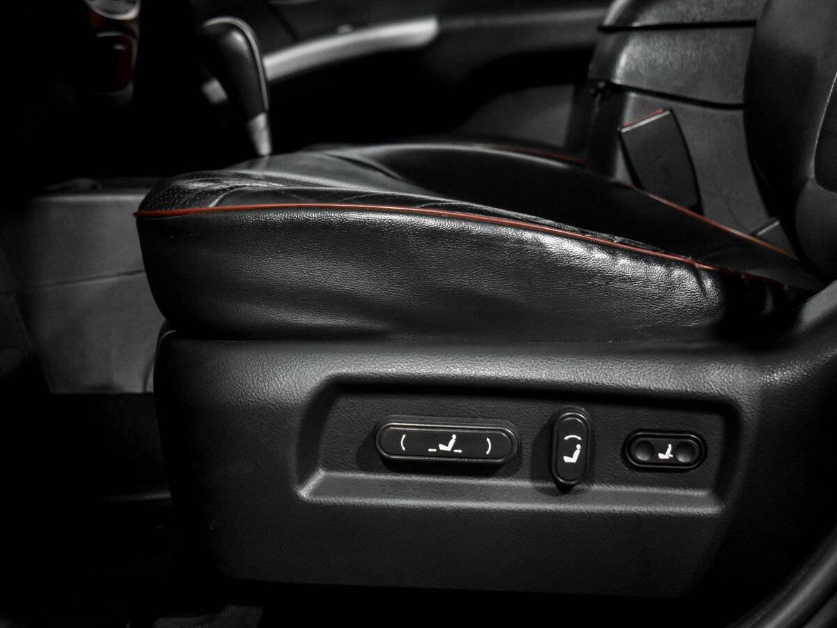 Купить Hyundai Santa Fe с пробегом. Фото: #9