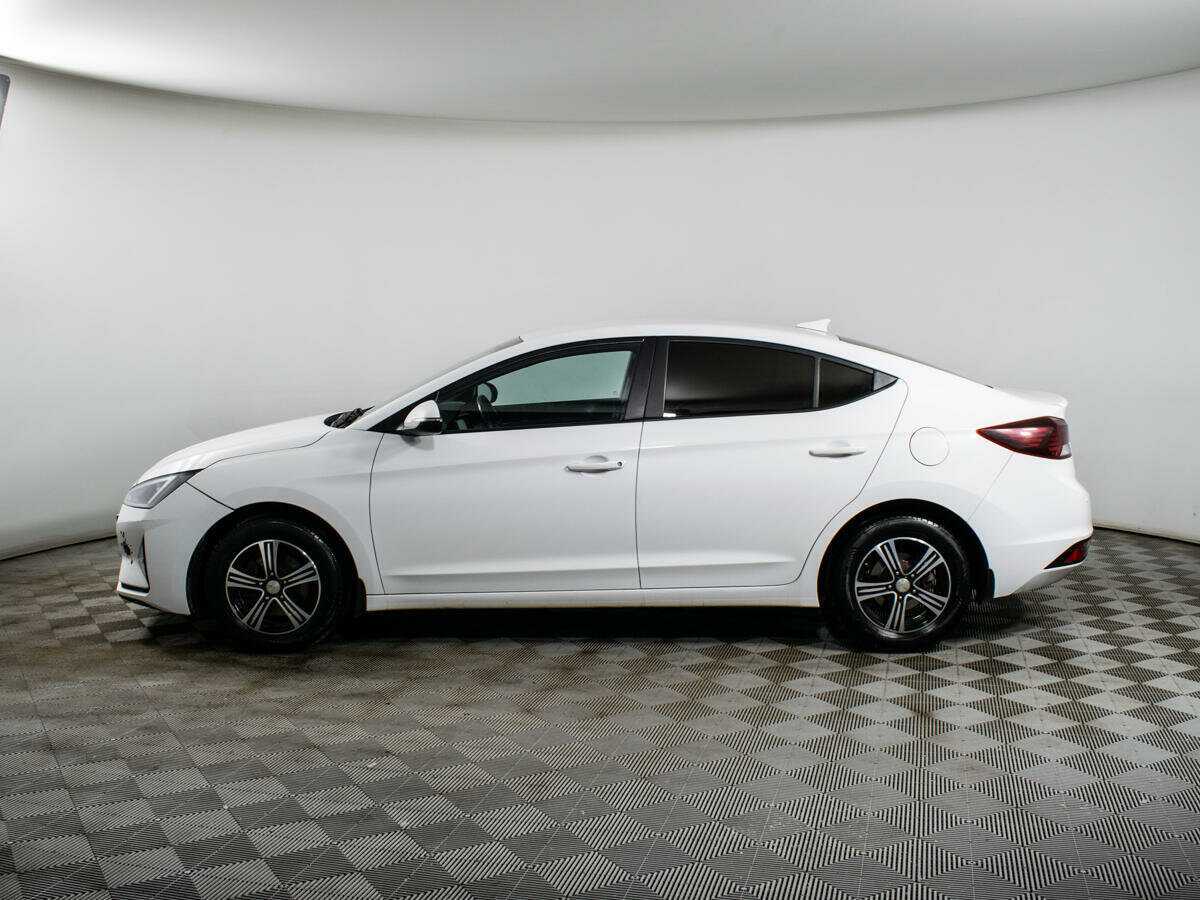 Купить Hyundai Elantra с пробегом. Фото: #7