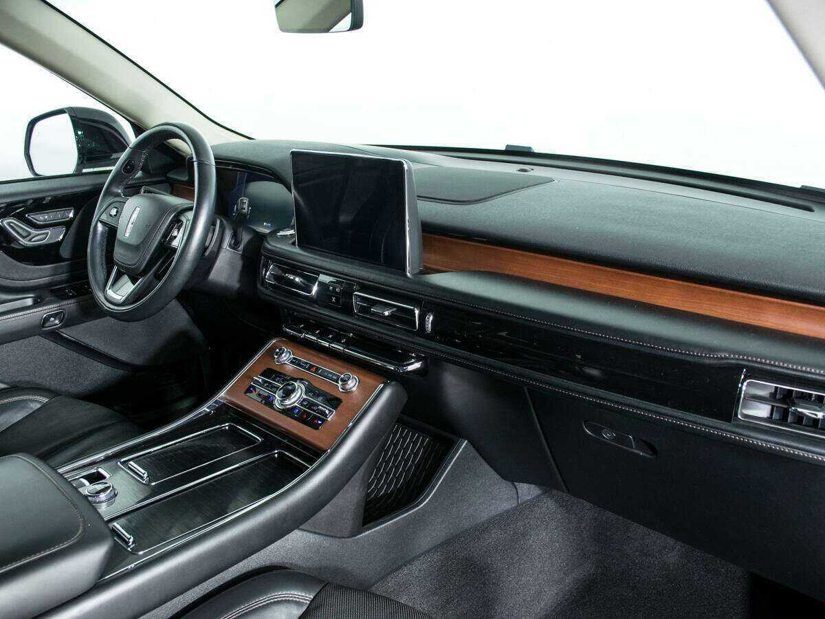 Купить Lincoln Aviator с пробегом. Фото: #6