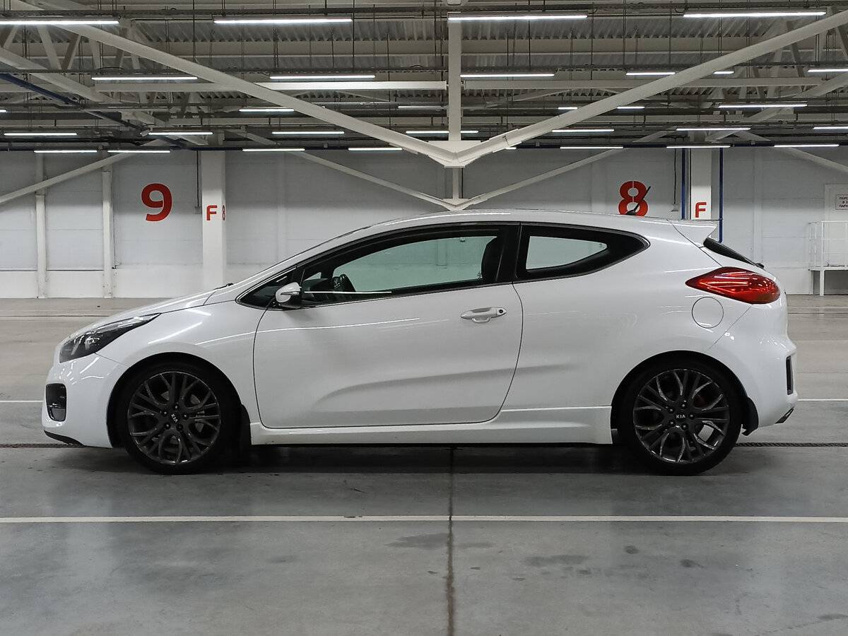 Купить Kia Ceed GT с пробегом. Фото: #7