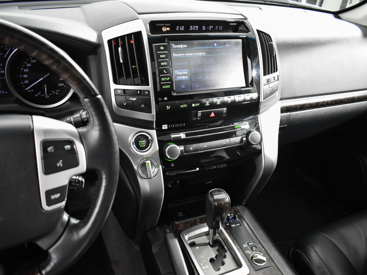 Купить Toyota Land Cruiser с пробегом. Фото: #17