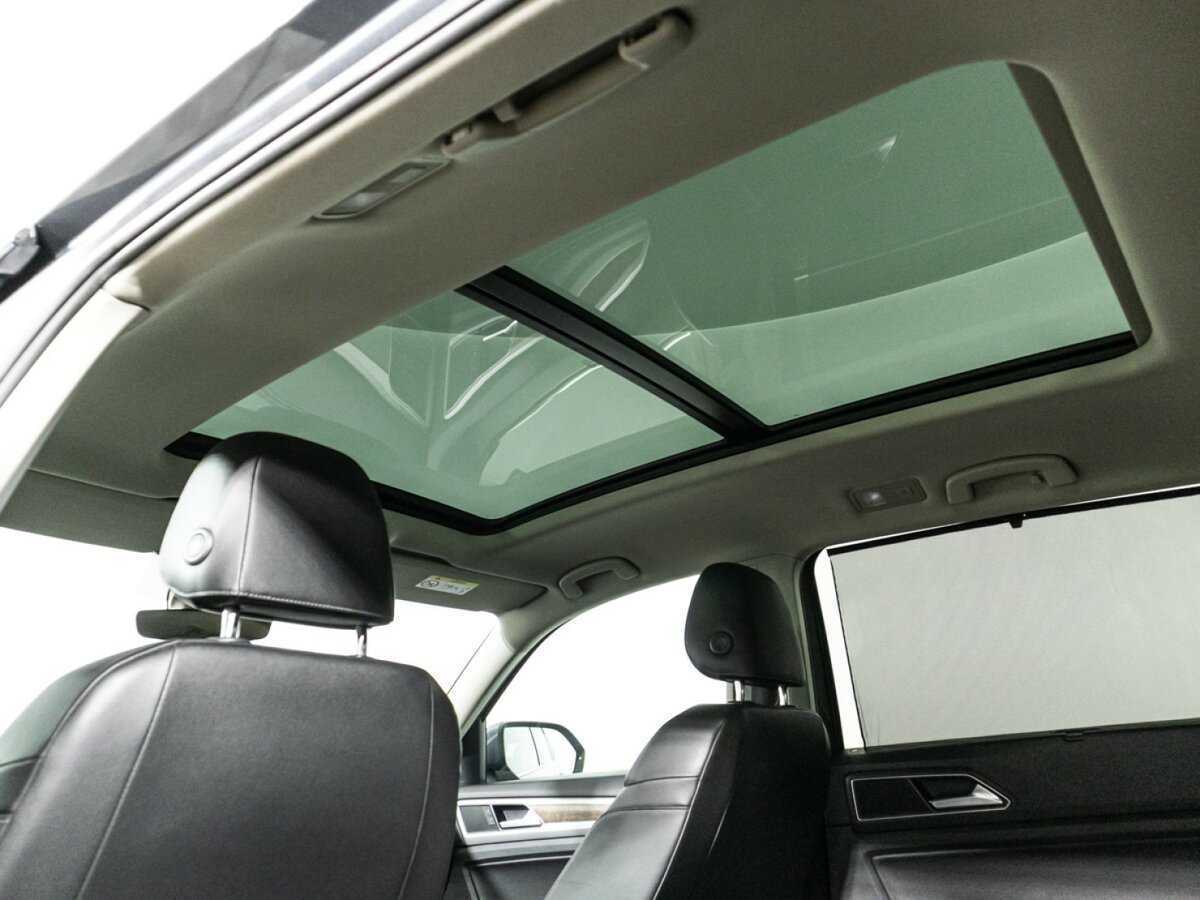 Купить Volkswagen Teramont с пробегом. Фото: #14