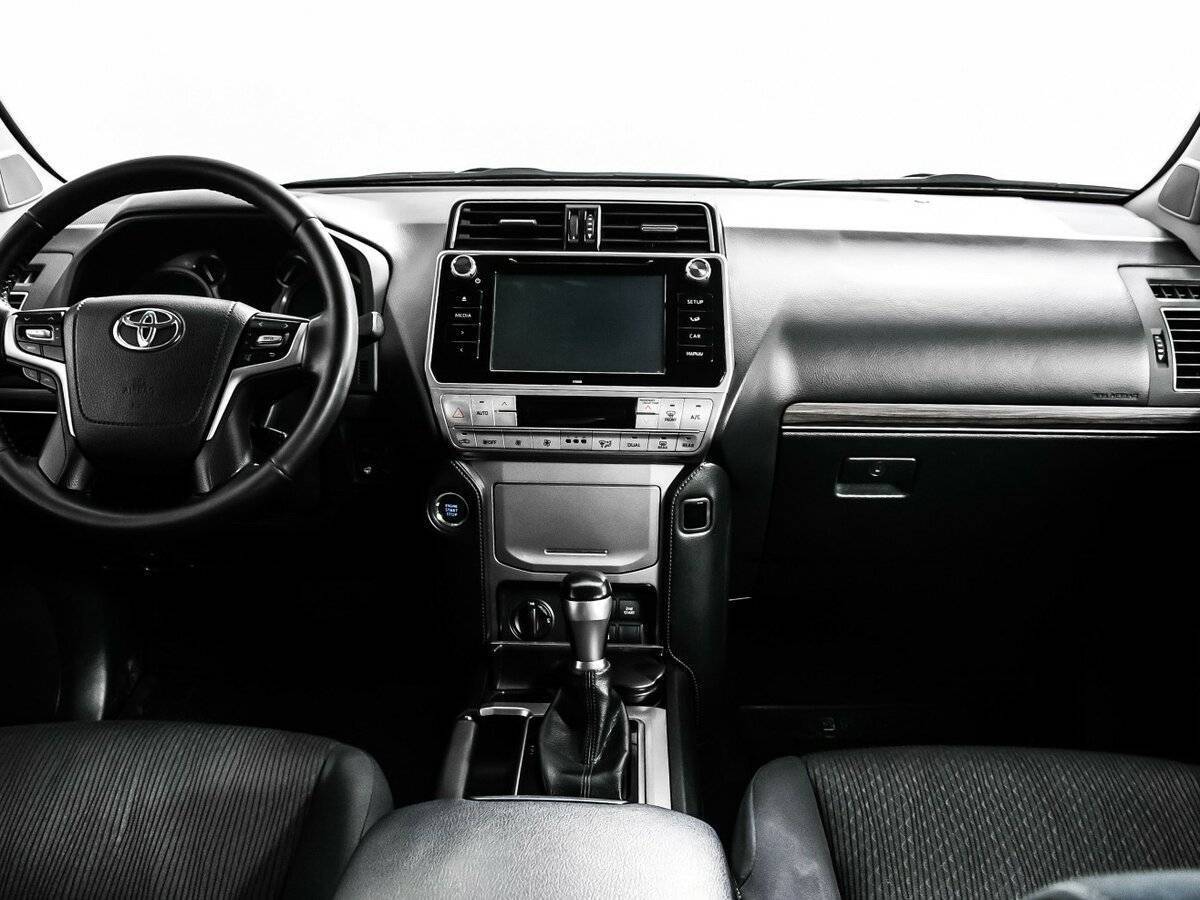 Купить Toyota Land Cruiser Prado с пробегом. Фото: #10