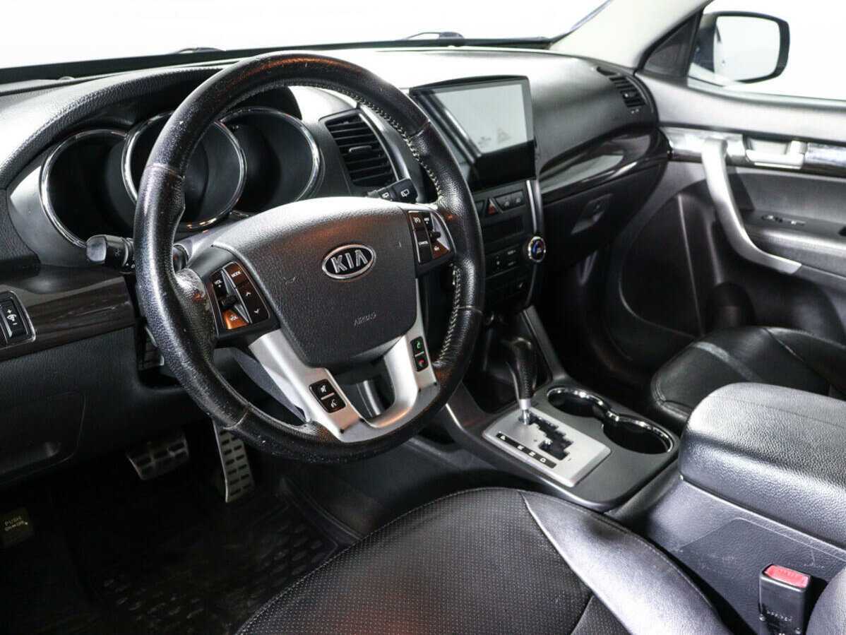 Купить Kia Sorento с пробегом. Фото: #13