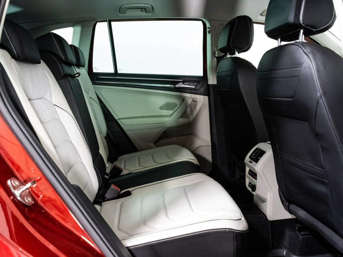 Купить Volkswagen Tiguan с пробегом. Фото: #15