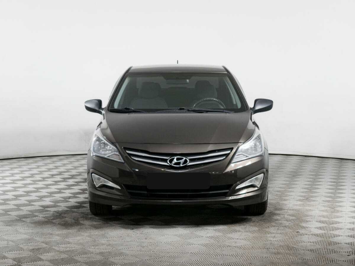 Купить Hyundai Solaris с пробегом. Фото: #1
