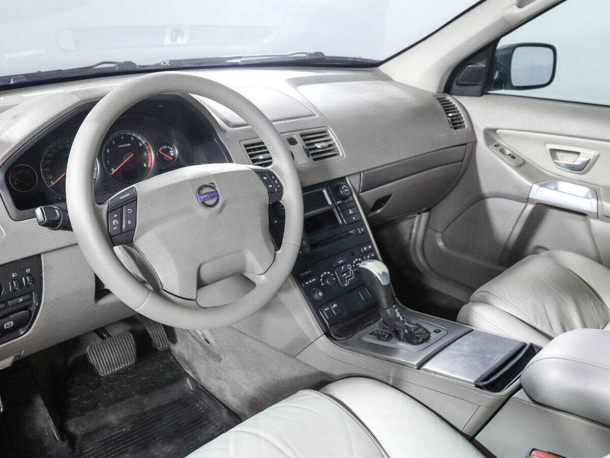 Купить Volvo XC90 с пробегом. Фото: #13