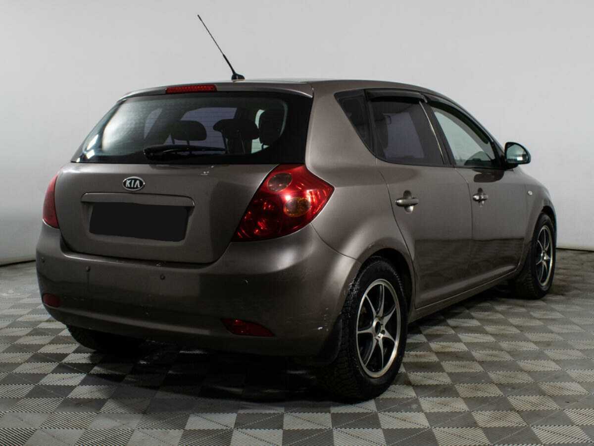 Купить Kia Ceed с пробегом. Фото: #3