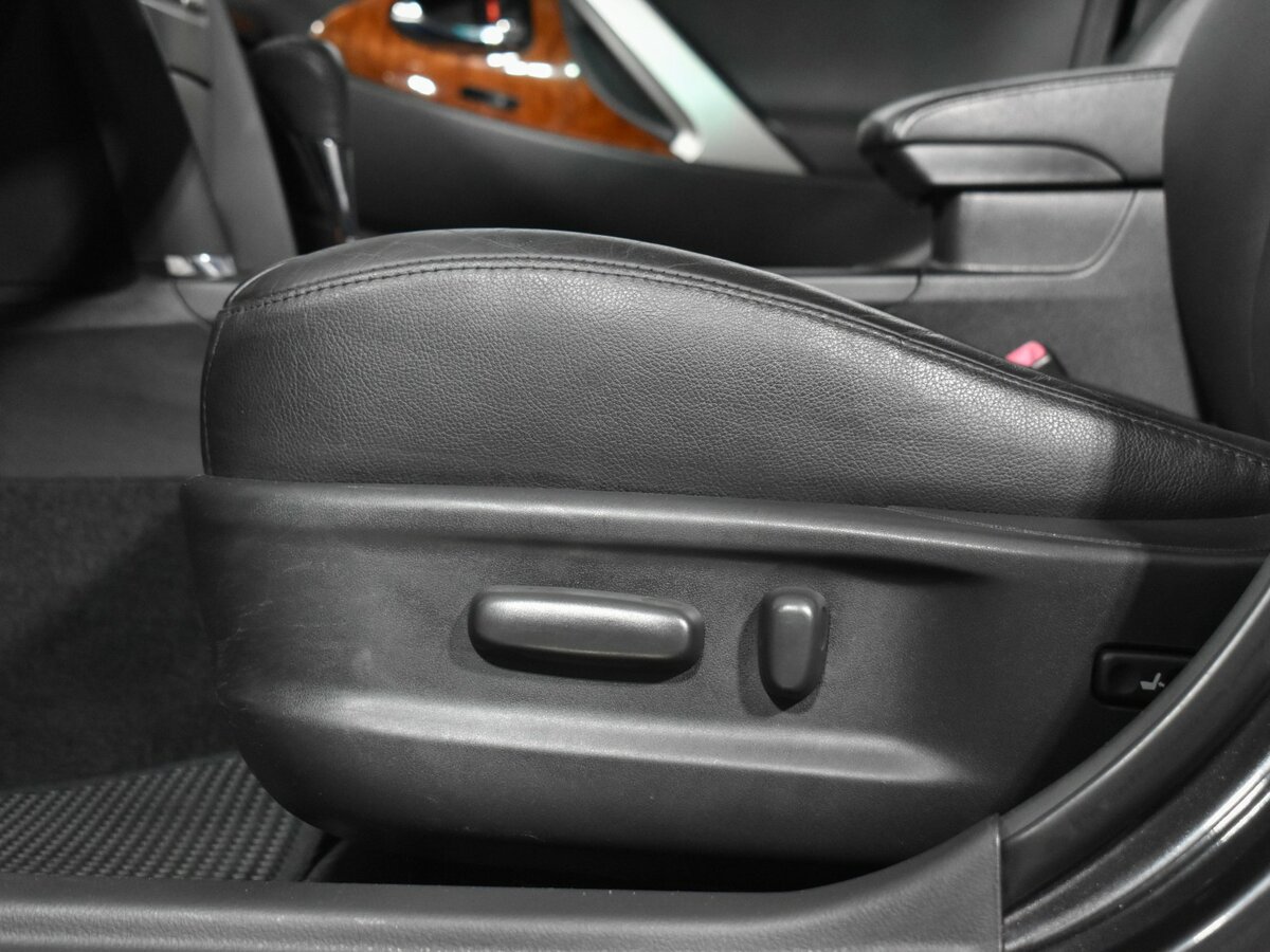 Купить Toyota Camry с пробегом. Фото: #9
