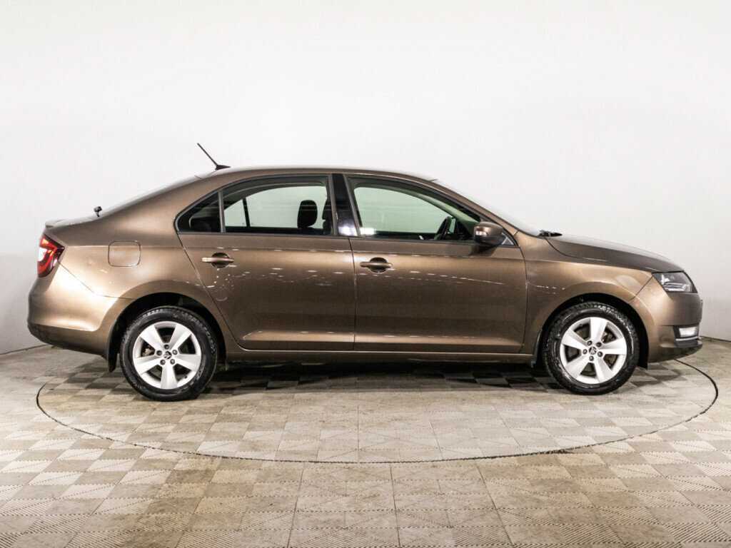 Купить Skoda Rapid с пробегом. Фото: #3