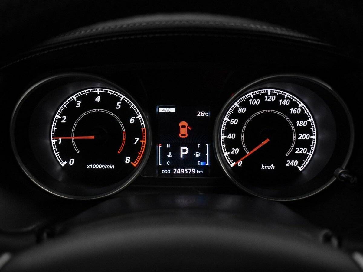 Купить Mitsubishi Outlander с пробегом. Фото: #18