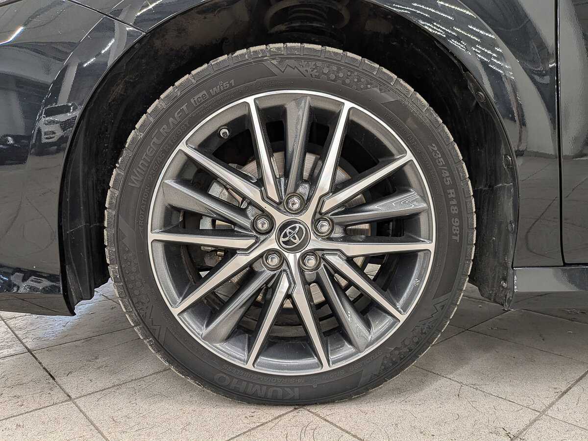 Купить Toyota Camry с пробегом. Фото: #11