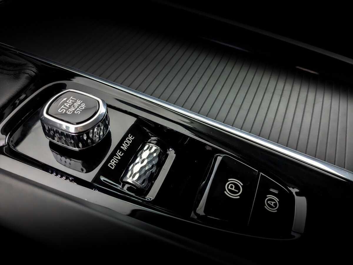Купить Volvo XC60 с пробегом. Фото: #23