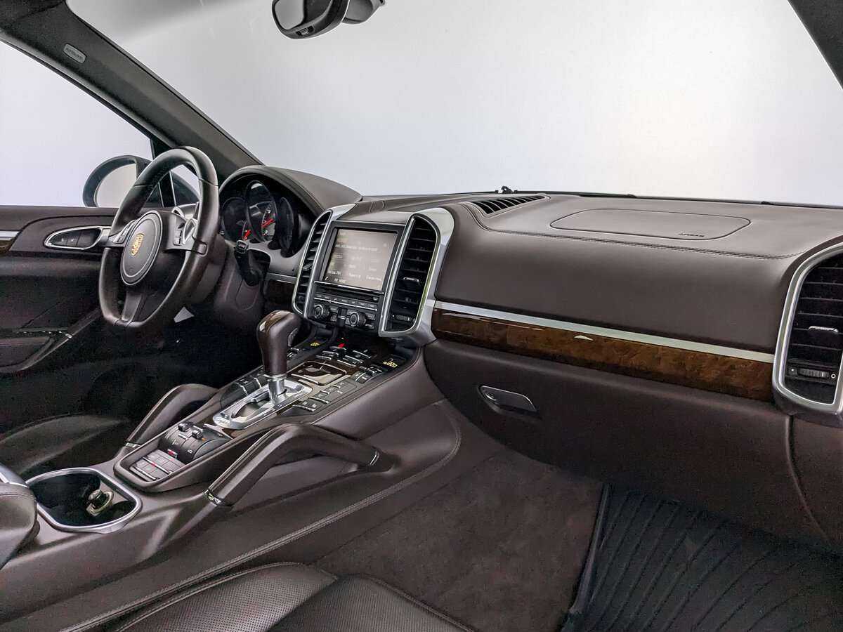 Купить Porsche Cayenne с пробегом. Фото: #8