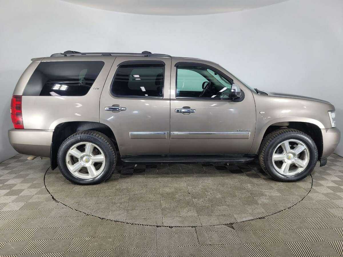 Купить Chevrolet Tahoe с пробегом. Фото: #3