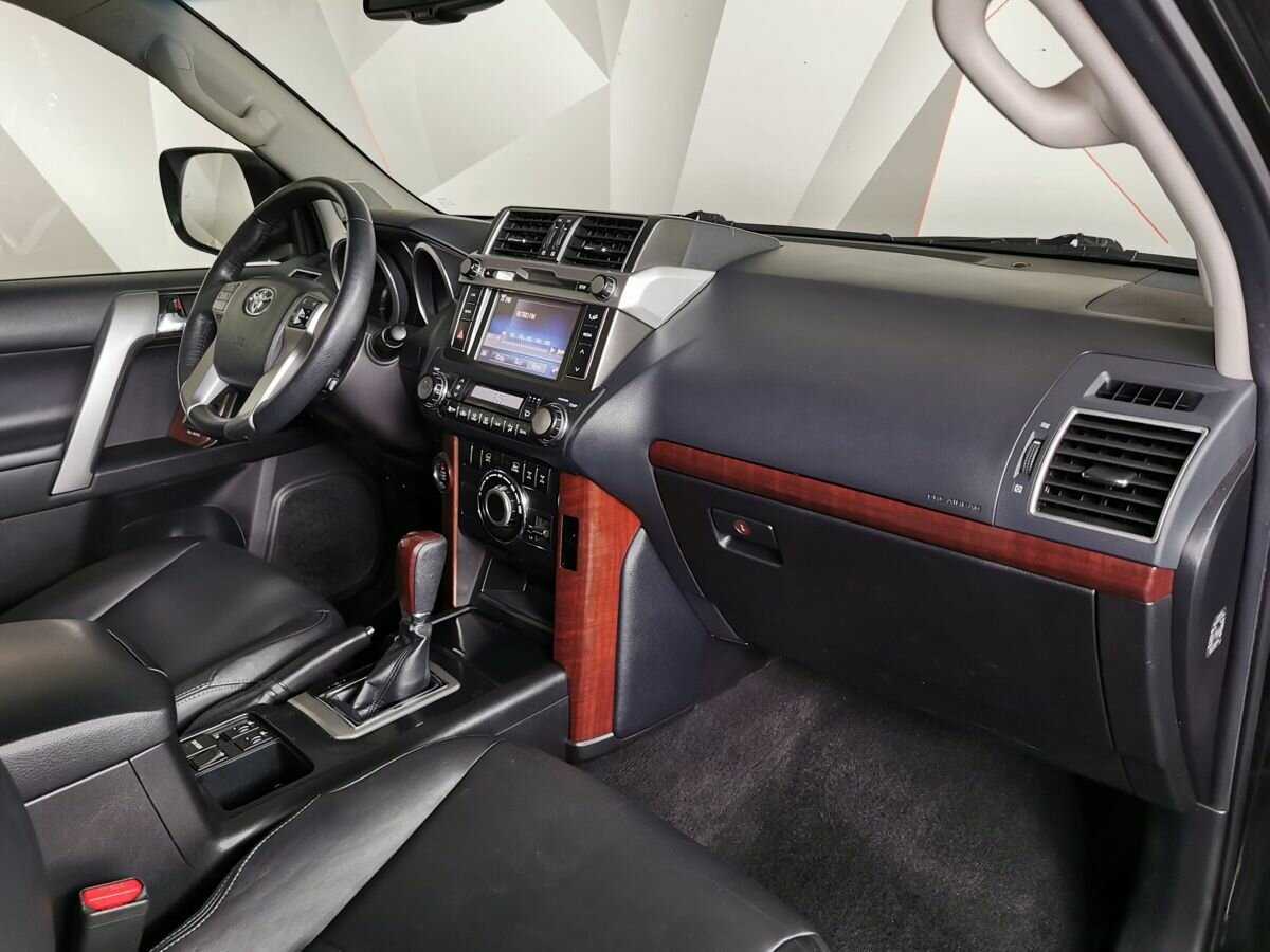 Купить Toyota Land Cruiser Prado с пробегом. Фото: #8