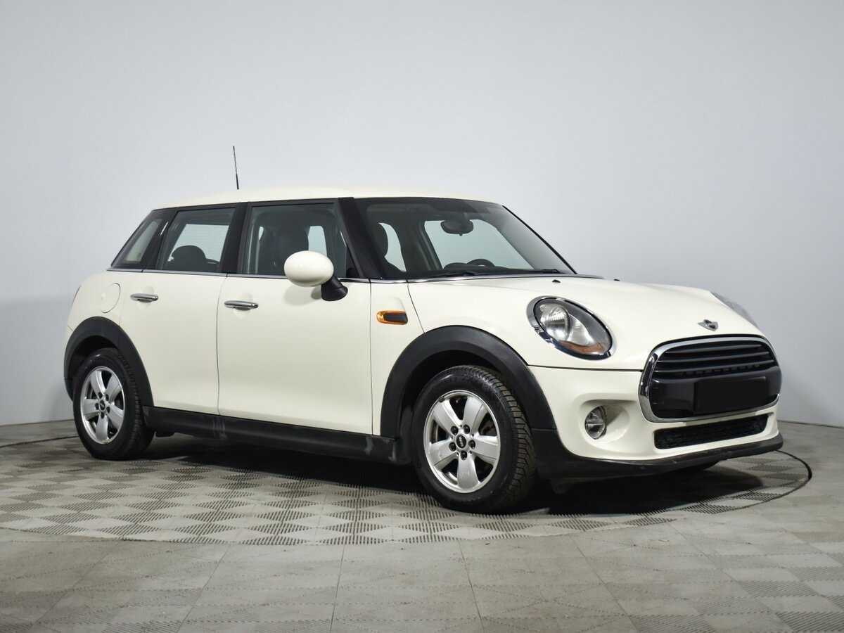 Купить Mini Hatch с пробегом. Фото: #2