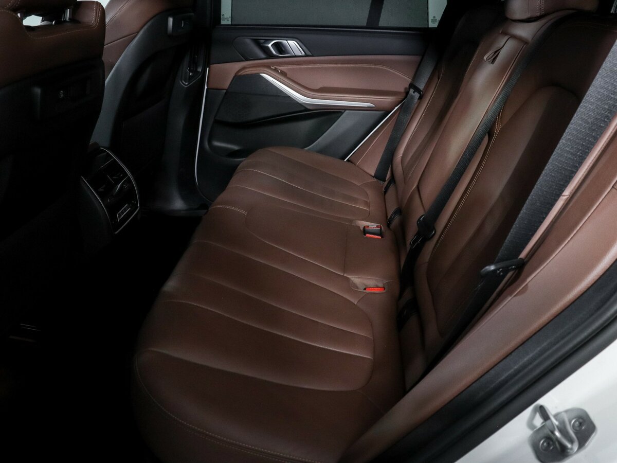 Купить BMW X5 с пробегом. Фото: #9