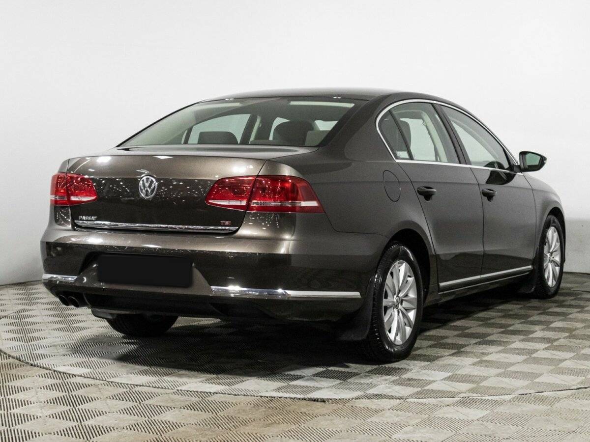 Купить Volkswagen Passat с пробегом. Фото: #4