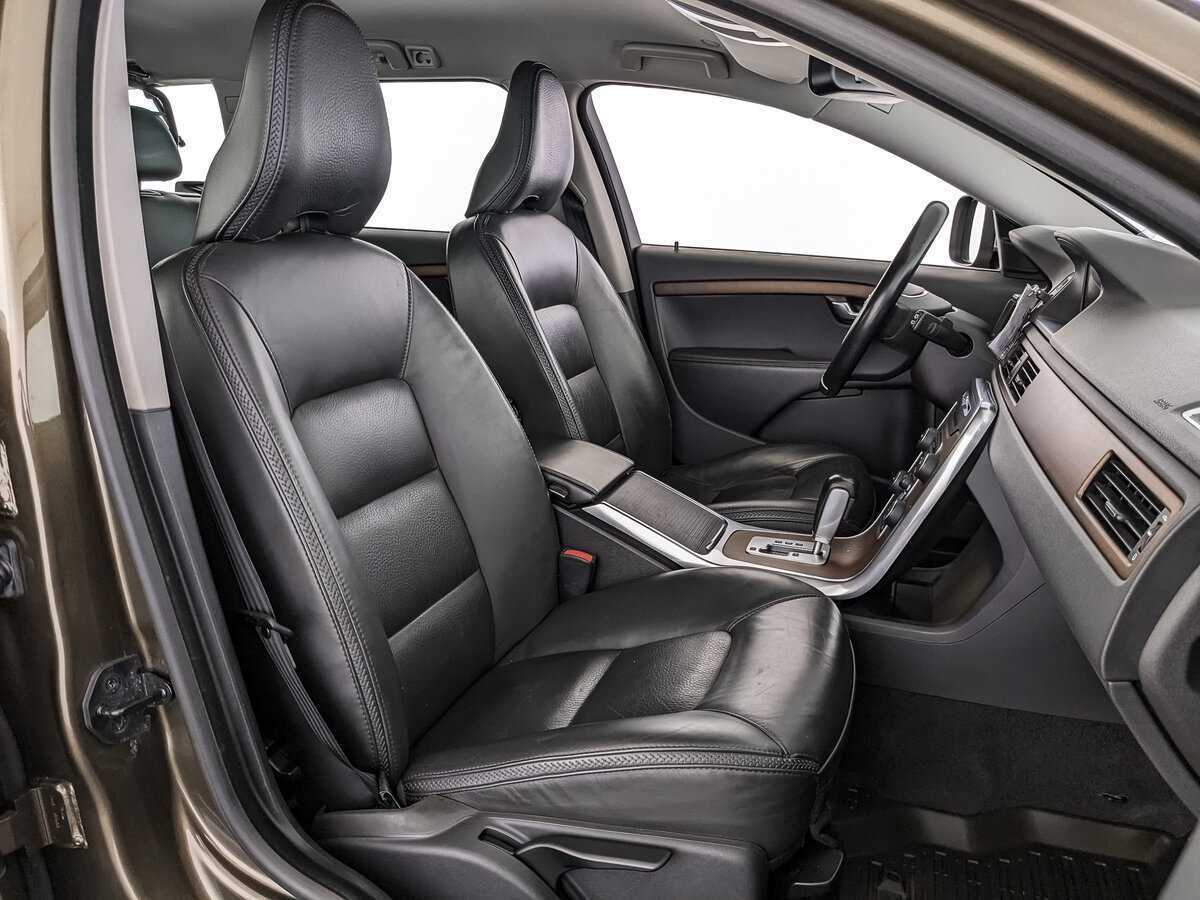 Купить Volvo XC70 с пробегом. Фото: #19