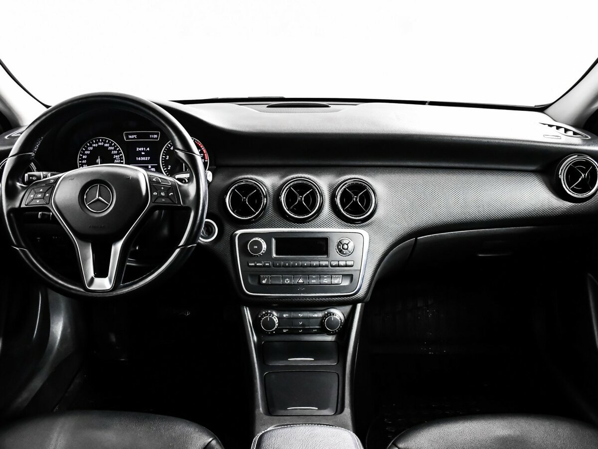 Купить Mercedes-Benz A-Класс с пробегом. Фото: #9