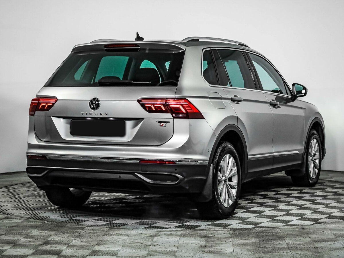 Купить Volkswagen Tiguan с пробегом. Фото: #3