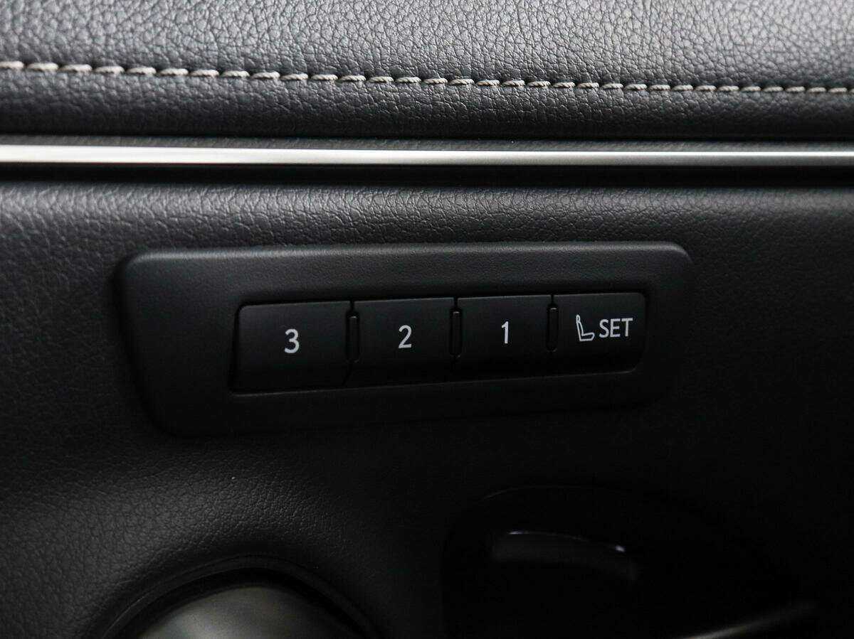 Купить Lexus ES с пробегом. Фото: #13