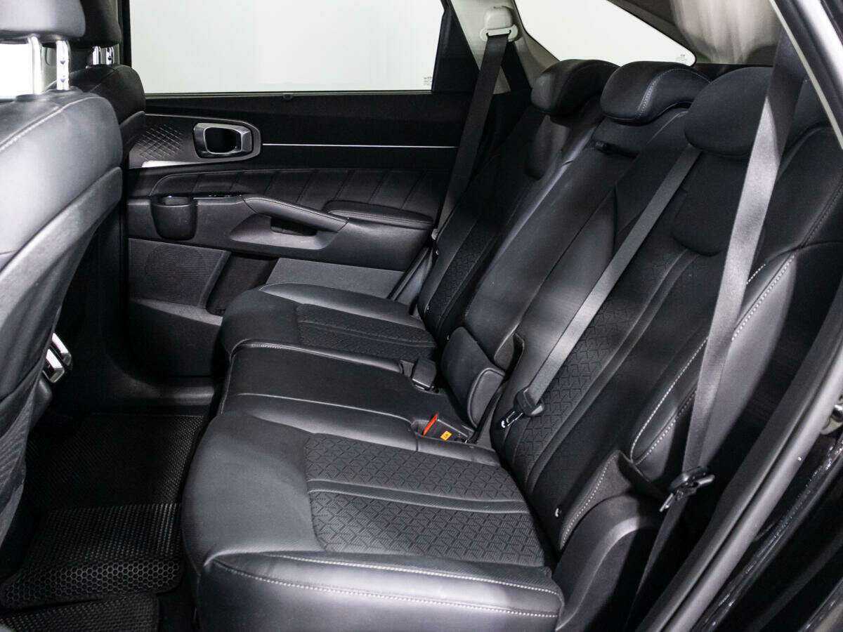 Купить Kia Sorento с пробегом. Фото: #9
