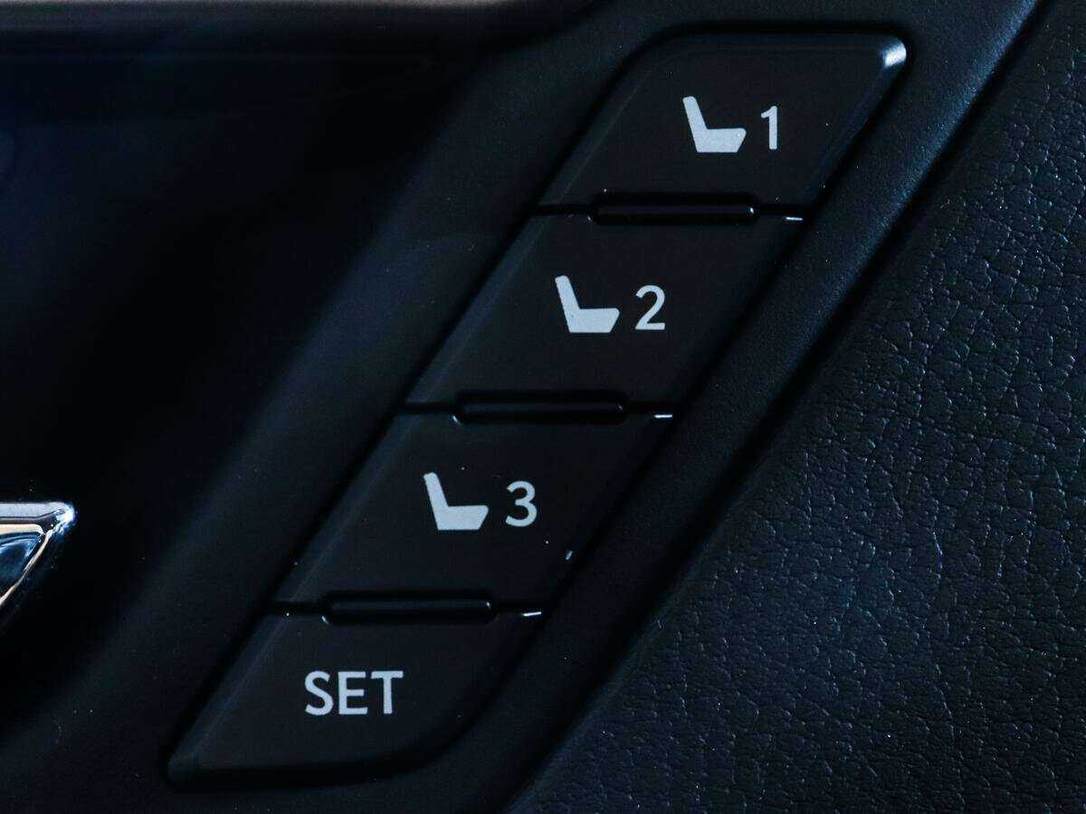 Купить Lexus RX с пробегом. Фото: #25