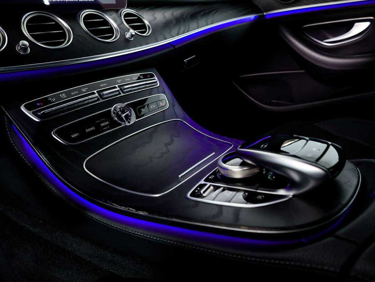 Купить Mercedes-Benz E-Класс с пробегом. Фото: #13