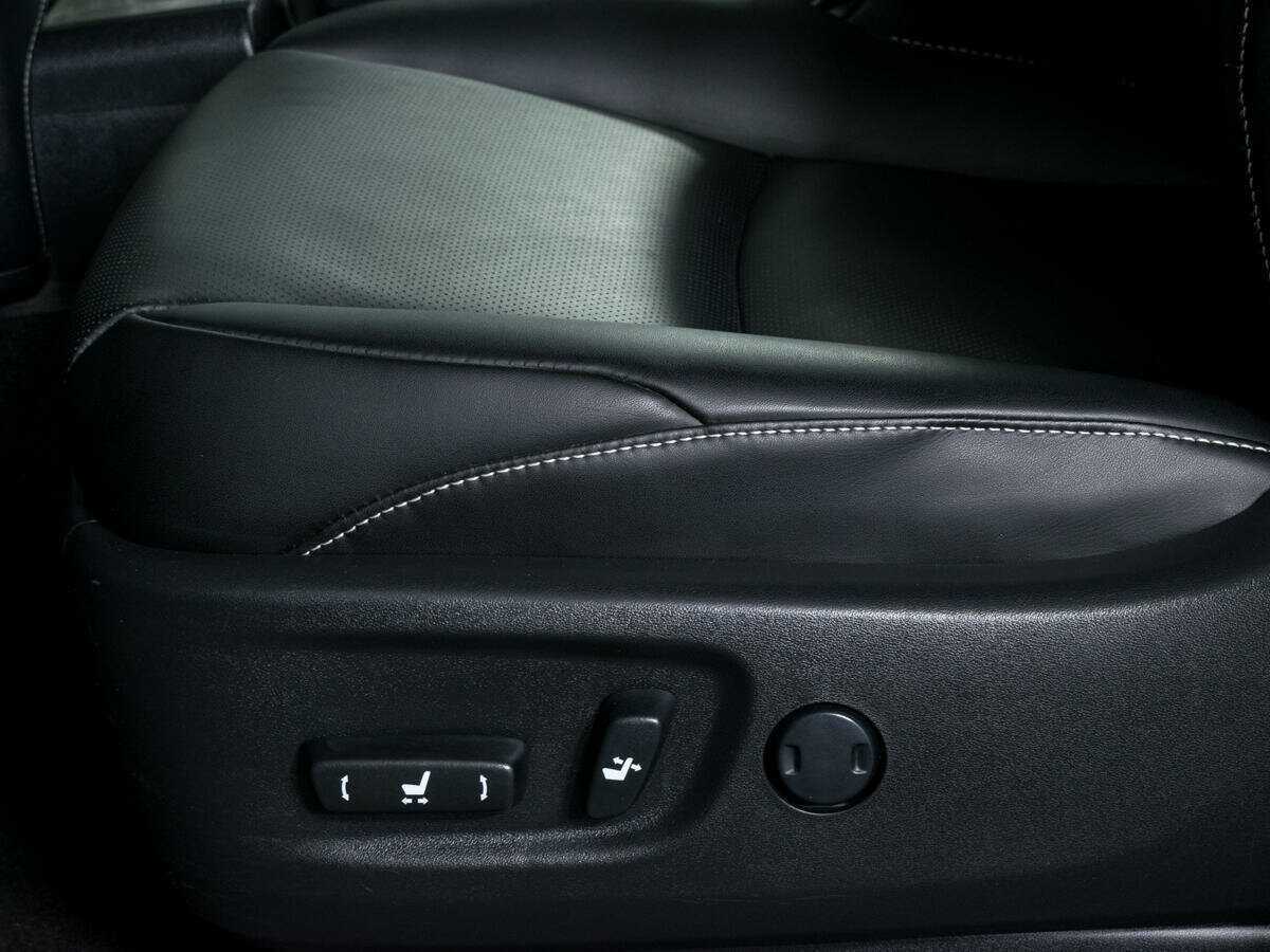 Купить Toyota Land Cruiser Prado с пробегом. Фото: #20