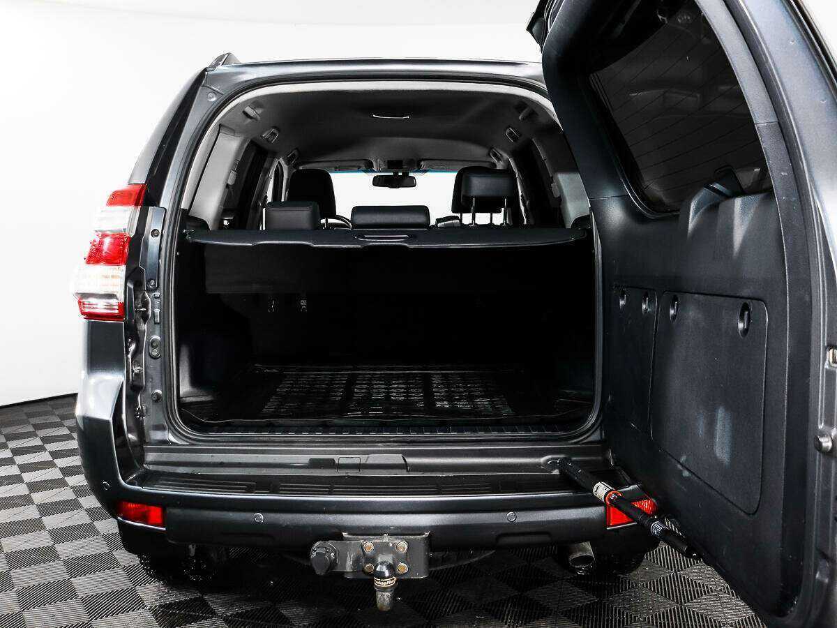 Купить Toyota Land Cruiser Prado с пробегом. Фото: #11