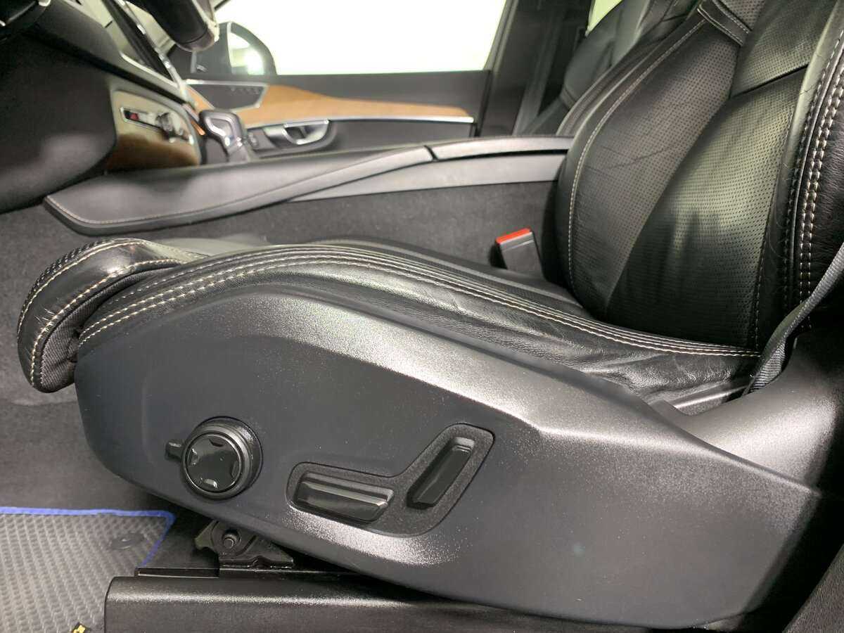 Купить Volvo XC90 с пробегом. Фото: #14