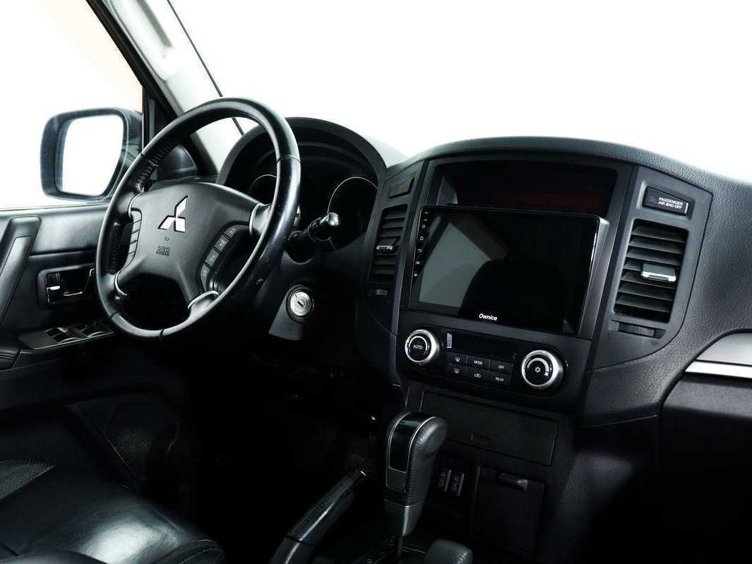 Купить Mitsubishi Pajero с пробегом. Фото: #6