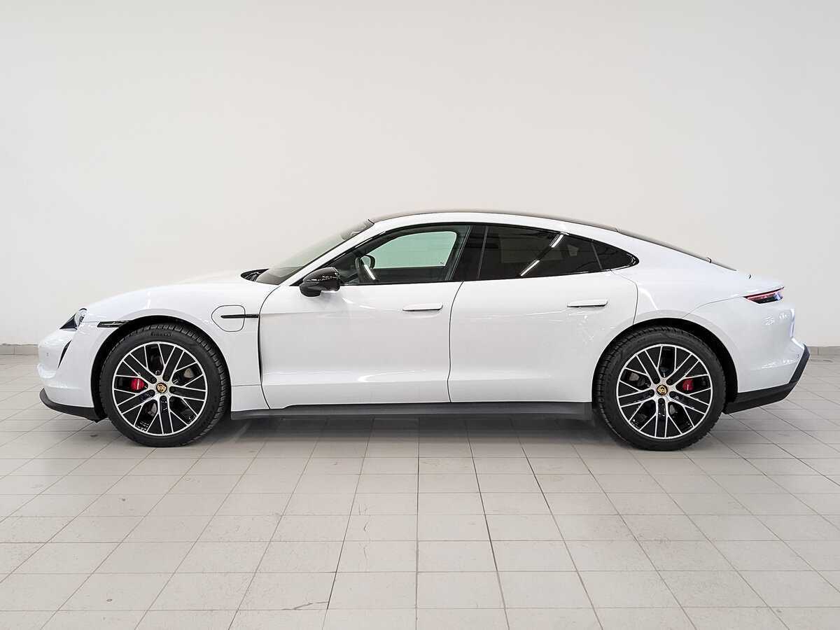 Купить Porsche Taycan с пробегом. Фото: #7